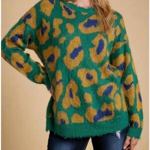 UMGEE #31 - NWT Green and Gold Leopard Print Sweater (bin S2) Plus